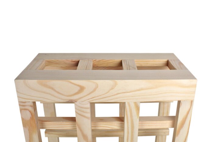 Winenest wine celler in pine wood with large flexibility